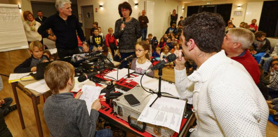 À Boos, les écoliers apprennent les rouages de l’animation radio