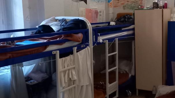 Pendant la canicule, un détenu de Rouen détruit sa cellule et transforme son matelas en…