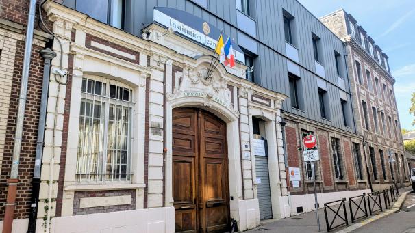 « Pouiller les bourgeois » : plusieurs lycées privés de l’agglo de Rouen fermés suite à des…